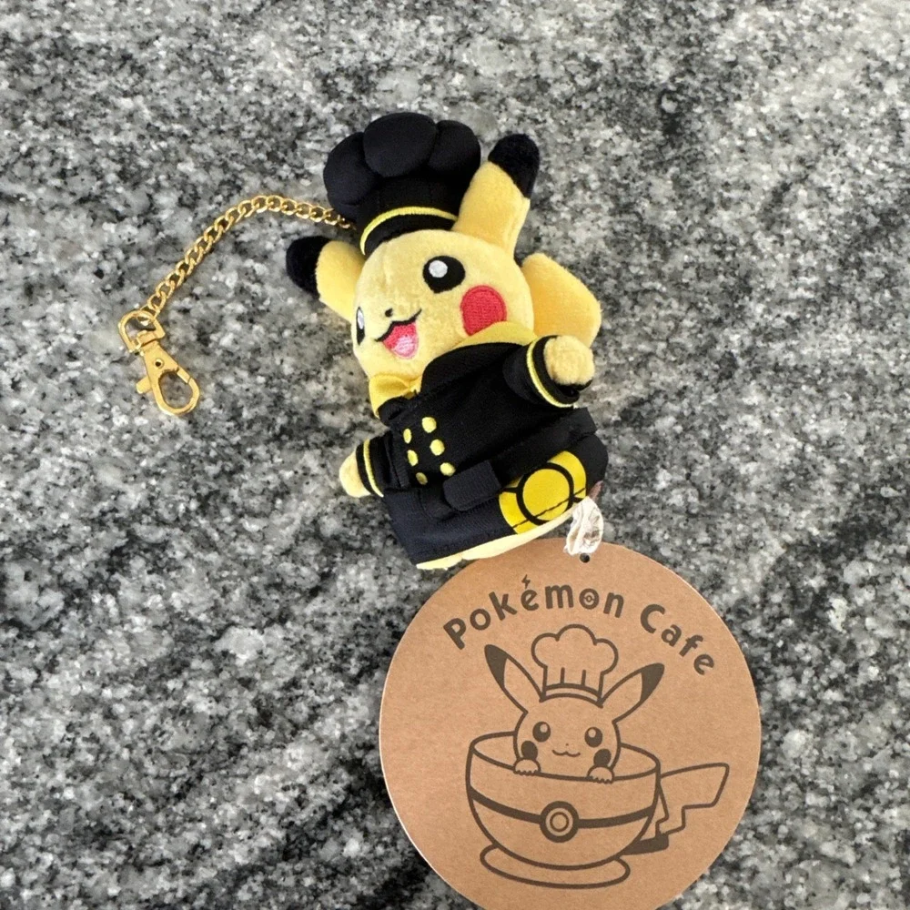 POKEMON CENTER CAFÉ 2020 JAPAN EXCL BLACK CHEF PIKACHU KEYCHAIN W/TAG #Bin5